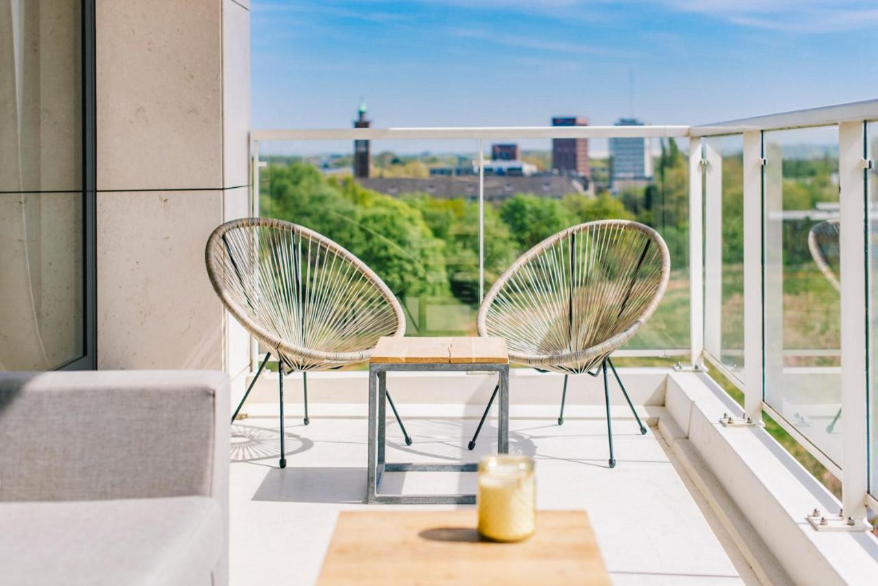 SHS Homes: Luxe Highrise with Stunning Views and Workspace Hasselt Exterior photo