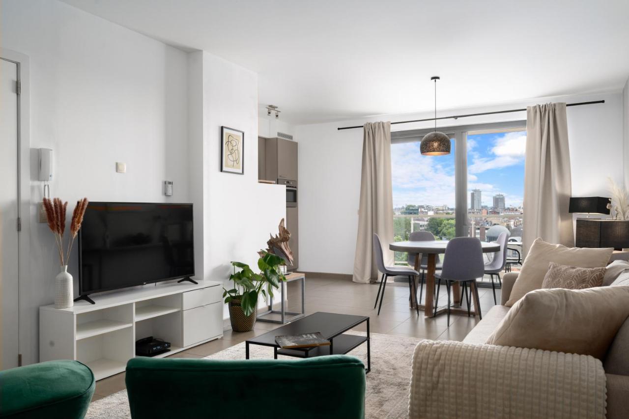 SHS Homes: Luxe Highrise with Stunning Views and Workspace Hasselt Exterior photo
